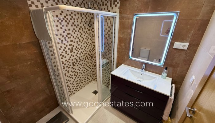 Te koop - Appartement - Appartement op de middelste verdieping - Torrevieja - Torrevieja Centro