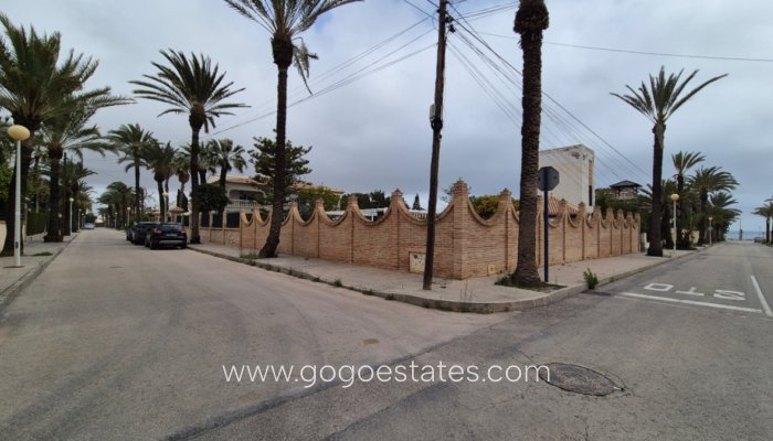 Te koop - Huis - Vrijstaande Villa - Orihuela - Orihuela Centro