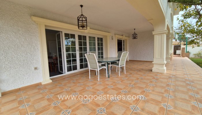 Te koop - Huis - Vrijstaande Villa - Orihuela - Orihuela Centro