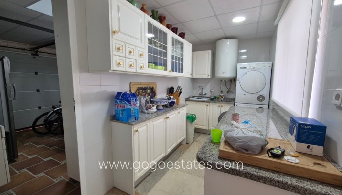 Te koop - Huis - Vrijstaande Villa - Orihuela - Orihuela Centro