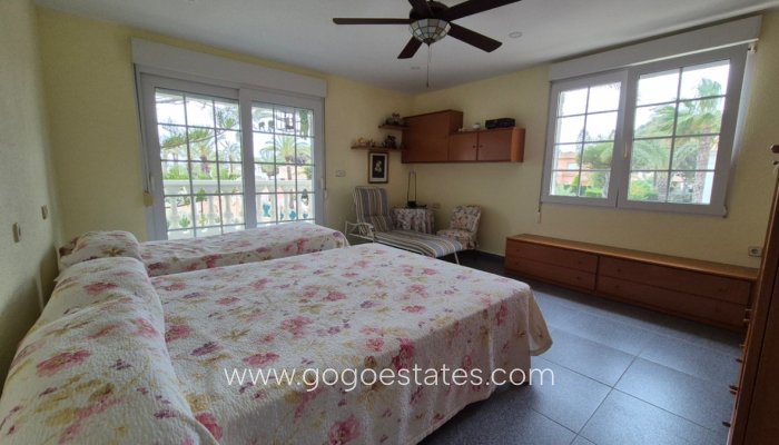 Te koop - Huis - Vrijstaande Villa - Orihuela - Orihuela Centro