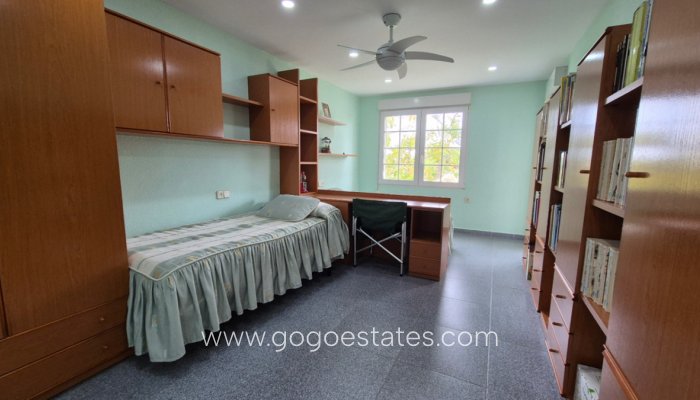 Te koop - Huis - Vrijstaande Villa - Orihuela - Orihuela Centro