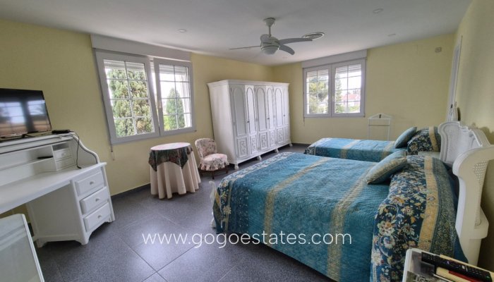 Te koop - Huis - Vrijstaande Villa - Orihuela - Orihuela Centro