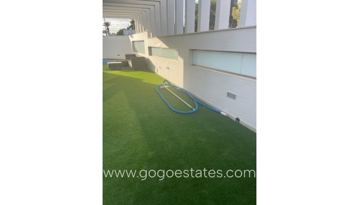 Te koop - Huis - Vrijstaande Villa - Pilar De La Horadada - Pilar de la Horadada Centro