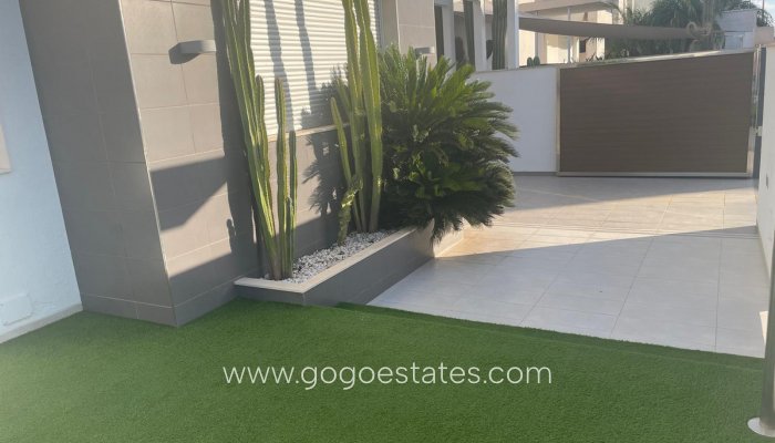 Te koop - Huis - Vrijstaande Villa - Pilar De La Horadada - Pilar de la Horadada Centro