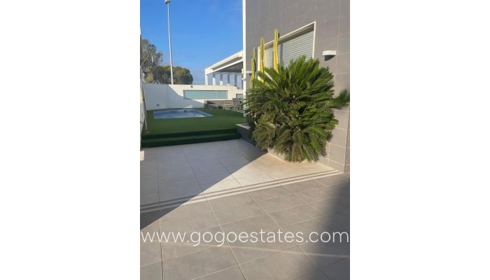 Te koop - Huis - Vrijstaande Villa - Pilar De La Horadada - Pilar de la Horadada Centro