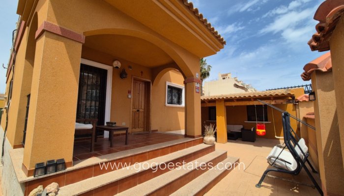 Te koop - Huis - Vrijstaande Villa - Torrevieja - Torrevieja Centro