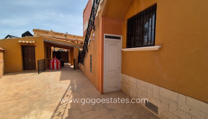 Te koop - Huis - Vrijstaande Villa - Torrevieja - Torrevieja Centro