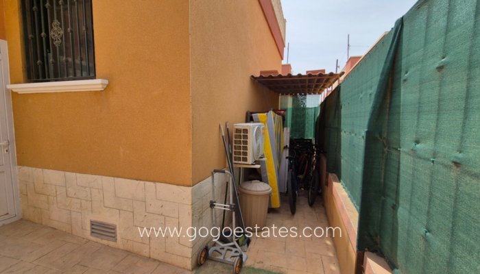 Te koop - Huis - Vrijstaande Villa - Torrevieja - Torrevieja Centro