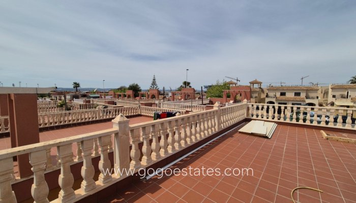 Te koop - Huis - Vrijstaande Villa - Torrevieja - Torrevieja Centro