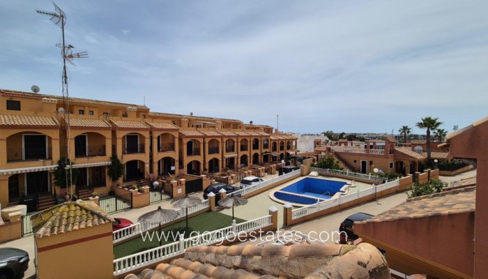 Te koop - Huis - Vrijstaande Villa - Torrevieja - Torrevieja Centro
