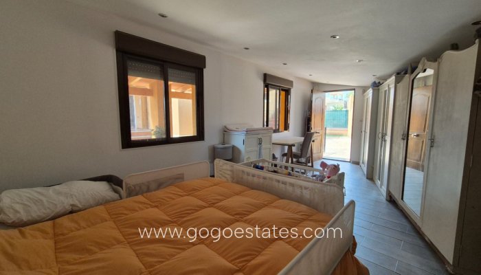 Te koop - Huis - Vrijstaande Villa - Torrevieja - Torrevieja Centro