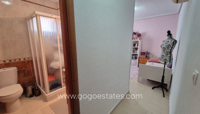 Te koop - Huis - Vrijstaande Villa - Torrevieja - Torrevieja Centro