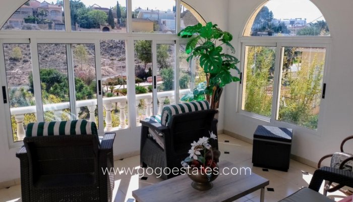 Te koop - Huis - Vrijstaande Villa - Torrevieja - Torrevieja Centro