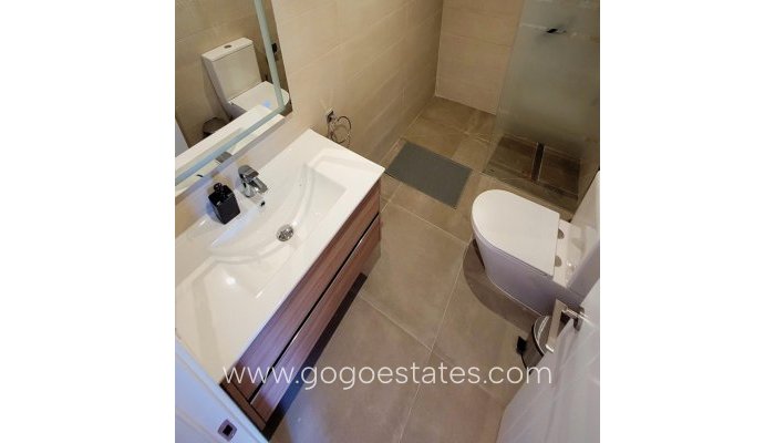 Te koop - Huis - Vrijstaande Villa - Torrevieja - Torrevieja Centro