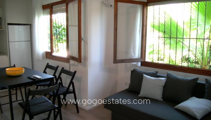 Te koop - Huis - Vrijstaande Villa - Torrevieja - Torrevieja Centro