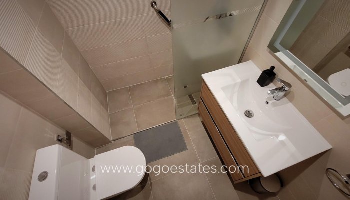 Te koop - Huis - Vrijstaande Villa - Torrevieja - Torrevieja Centro