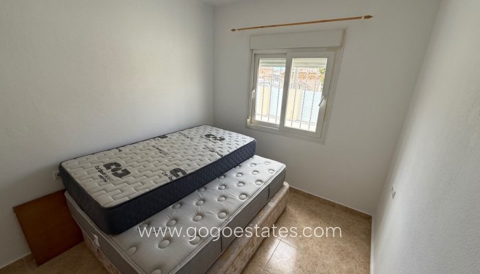 Revente - Maison - Villa Individuelle - Torrevieja - Torrevieja Centro