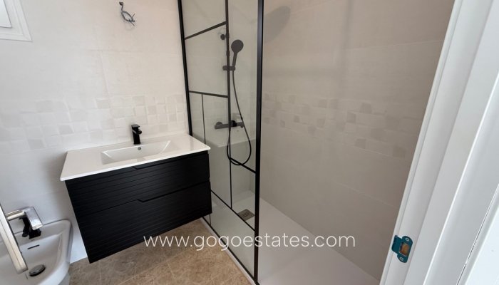 Revente - Maison - Villa Individuelle - Torrevieja - Torrevieja Centro