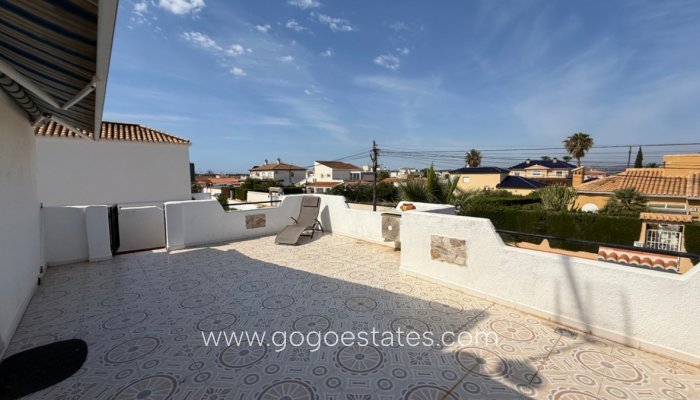 Te koop - Huis - Vrijstaande Villa - Torrevieja - Torrevieja Centro