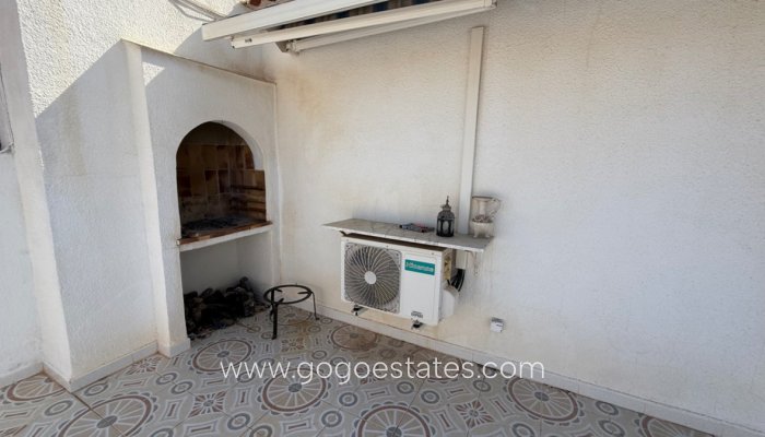 Te koop - Huis - Vrijstaande Villa - Torrevieja - Torrevieja Centro