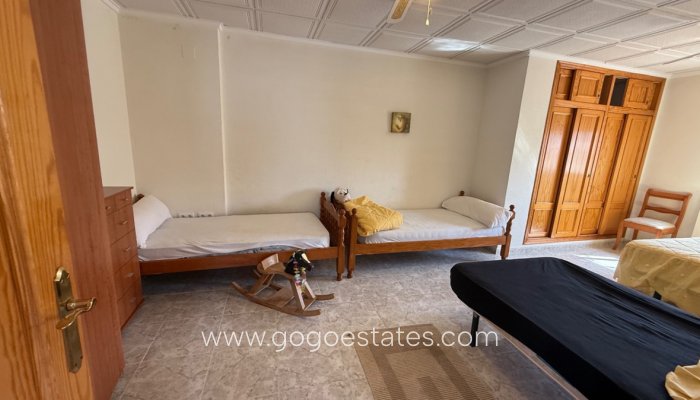 Te koop - Huis - Vrijstaande Villa - Torrevieja - Torrevieja Centro