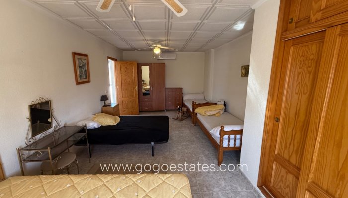 Te koop - Huis - Vrijstaande Villa - Torrevieja - Torrevieja Centro