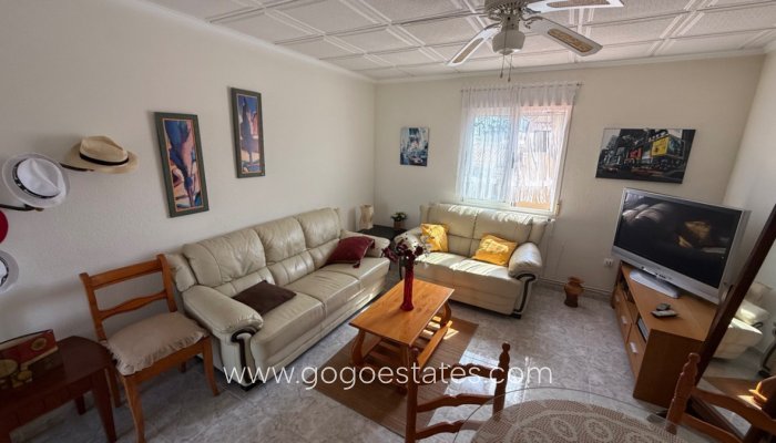 Te koop - Huis - Vrijstaande Villa - Torrevieja - Torrevieja Centro