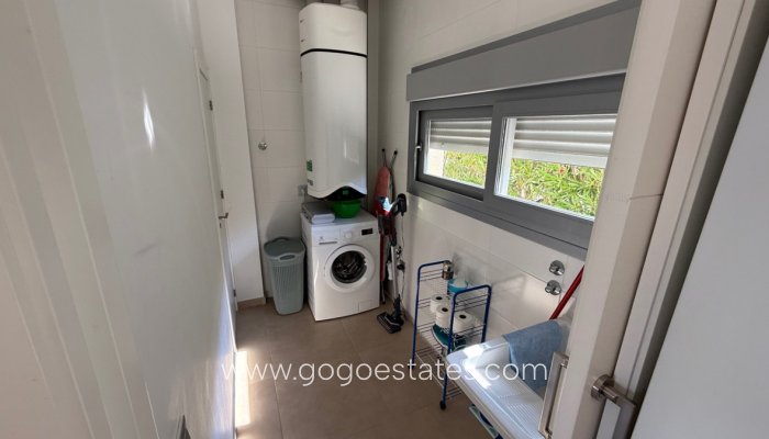 Te koop - Huis - Vrijstaande Villa - Orihuela - Orihuela Centro