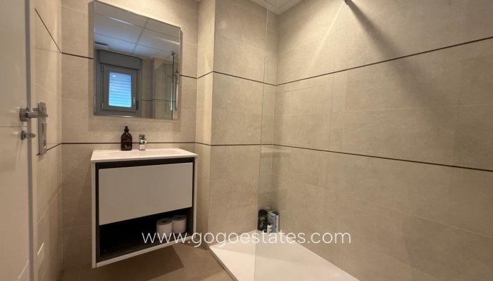 Te koop - Huis - Vrijstaande Villa - Orihuela - Orihuela Centro