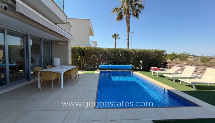 Te koop - Huis - Vrijstaande Villa - Orihuela - Orihuela Centro
