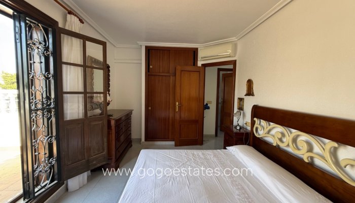 Te koop - Huis - Vrijstaande Villa - Orihuela - Orihuela Centro