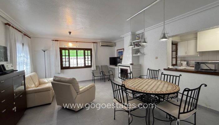 Te koop - Huis - Vrijstaande Villa - Orihuela - Orihuela Centro