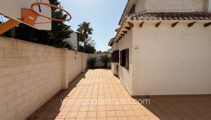 Te koop - Huis - Vrijstaande Villa - Orihuela - Orihuela Centro