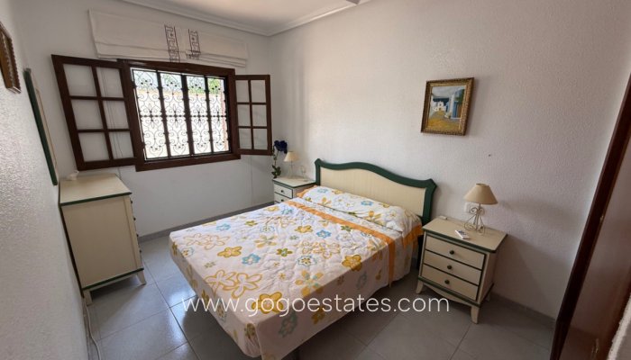 Te koop - Huis - Vrijstaande Villa - Orihuela - Orihuela Centro