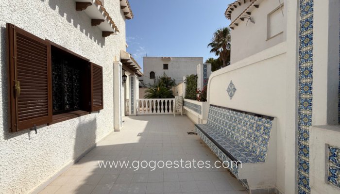 Te koop - Huis - Vrijstaande Villa - Orihuela - Orihuela Centro