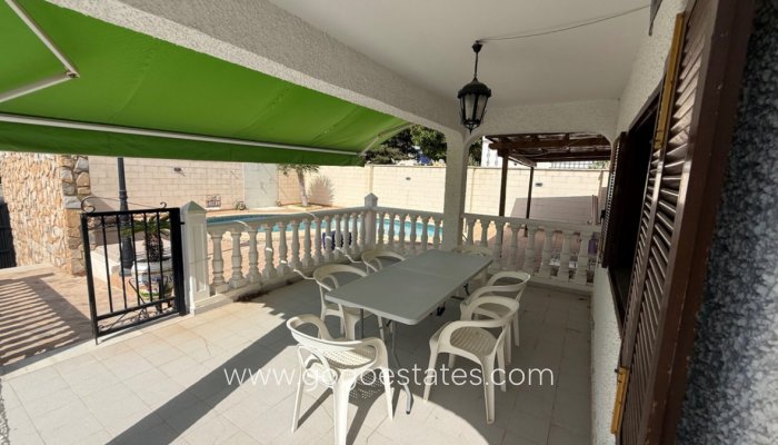 Te koop - Huis - Vrijstaande Villa - Orihuela - Orihuela Centro