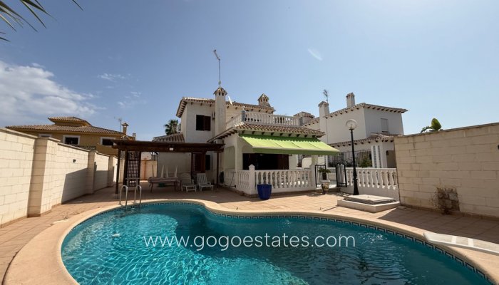 Te koop - Huis - Vrijstaande Villa - Orihuela - Orihuela Centro