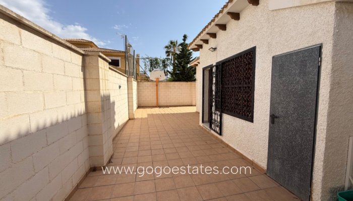 Te koop - Huis - Vrijstaande Villa - Orihuela - Orihuela Centro