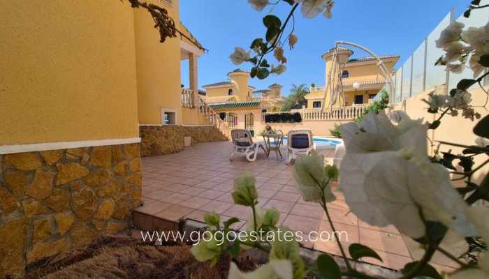 Te koop - Huis - Vrijstaande Villa - Orihuela - Orihuela Centro