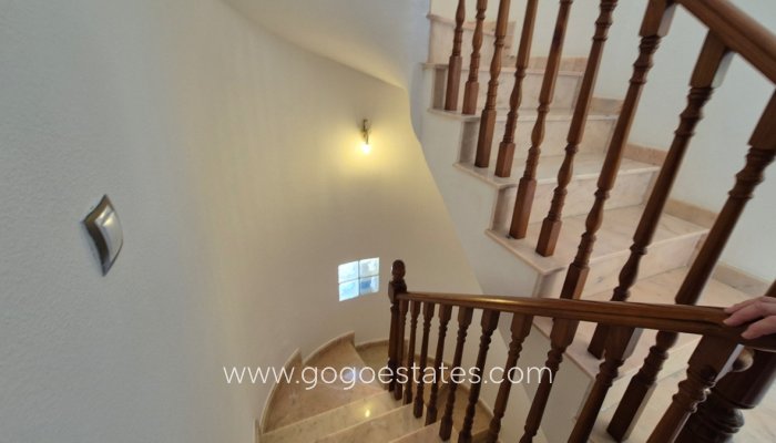 Te koop - Huis - Vrijstaande Villa - Orihuela - Orihuela Centro