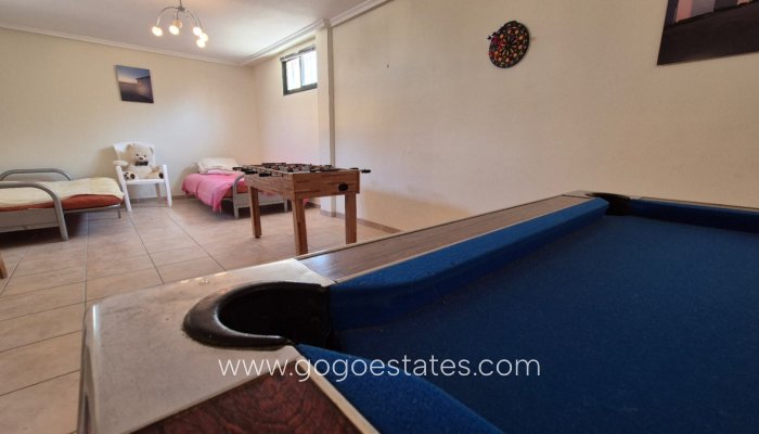 Te koop - Huis - Vrijstaande Villa - Orihuela - Orihuela Centro