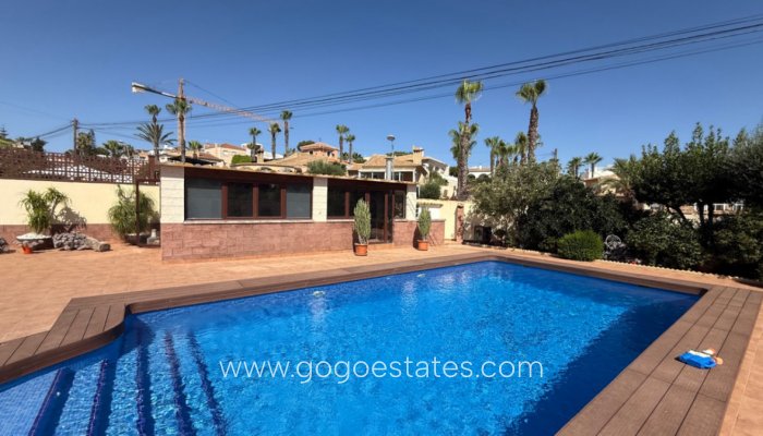 Te koop - Huis - Vrijstaande Villa - Torrevieja - Torrevieja Centro