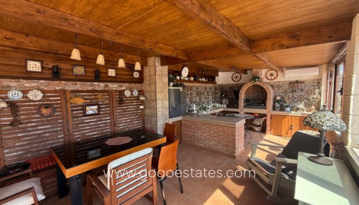 Te koop - Huis - Vrijstaande Villa - Torrevieja - Torrevieja Centro