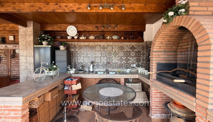 Te koop - Huis - Vrijstaande Villa - Torrevieja - Torrevieja Centro