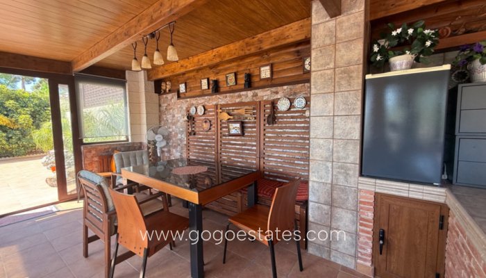 Te koop - Huis - Vrijstaande Villa - Torrevieja - Torrevieja Centro