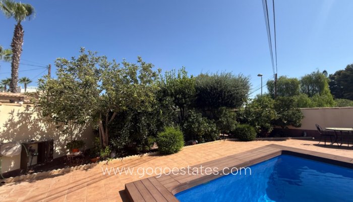 Te koop - Huis - Vrijstaande Villa - Torrevieja - Torrevieja Centro