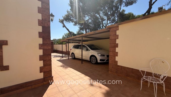 Te koop - Huis - Vrijstaande Villa - Torrevieja - Torrevieja Centro