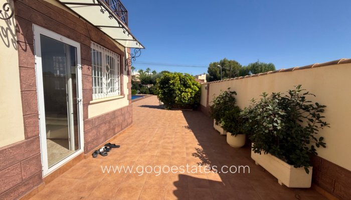 Te koop - Huis - Vrijstaande Villa - Torrevieja - Torrevieja Centro