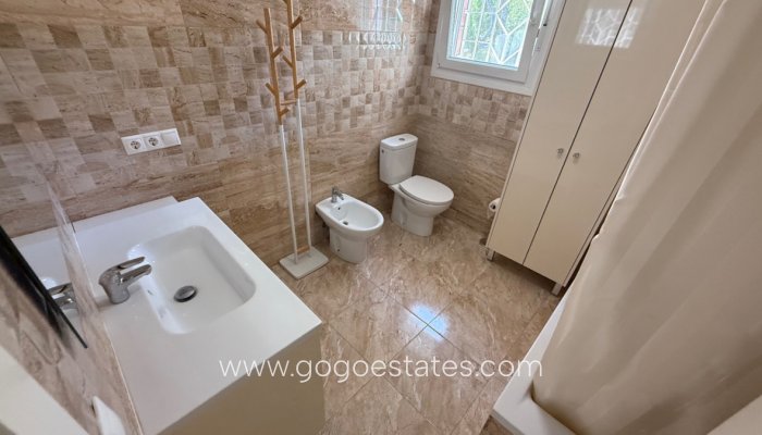 Te koop - Huis - Vrijstaande Villa - Torrevieja - Torrevieja Centro